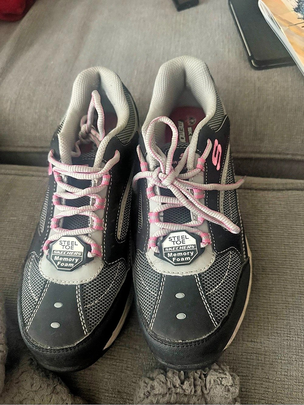 Skechers Memory Foam Women's Athletic Shoes in Black & Pink steel toe
